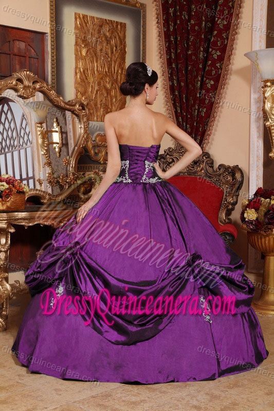 Eggplant Purple Sweetheart Taffeta Quinceanera Dress with Pick-ups and Appliques