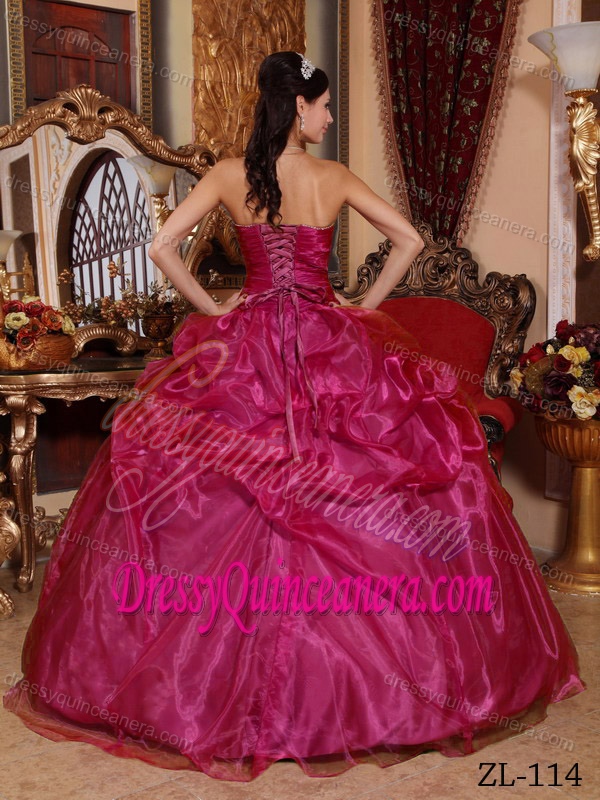 Wine Red Sweetheart Ball Gown Organza Beaded Quinceanera Dresses with Pick-ups