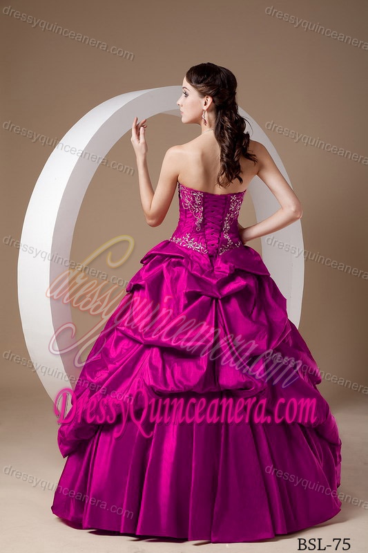 New Sweetheart Quinceanera Dress with Appliques and Pick-ups Decorated