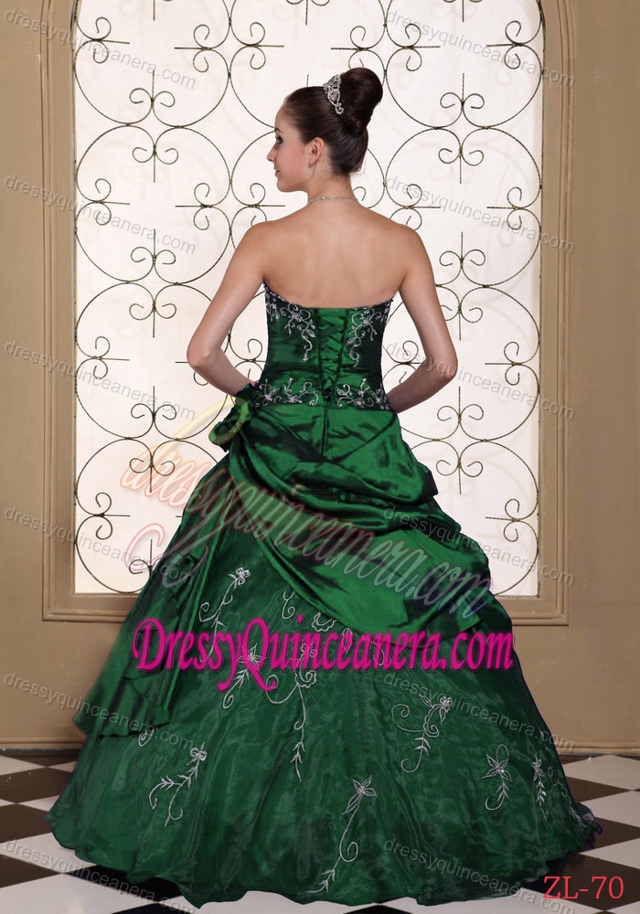 Exclusive 2013 Strapless Quinceanera Dresses with Embroidery and Pick-ups