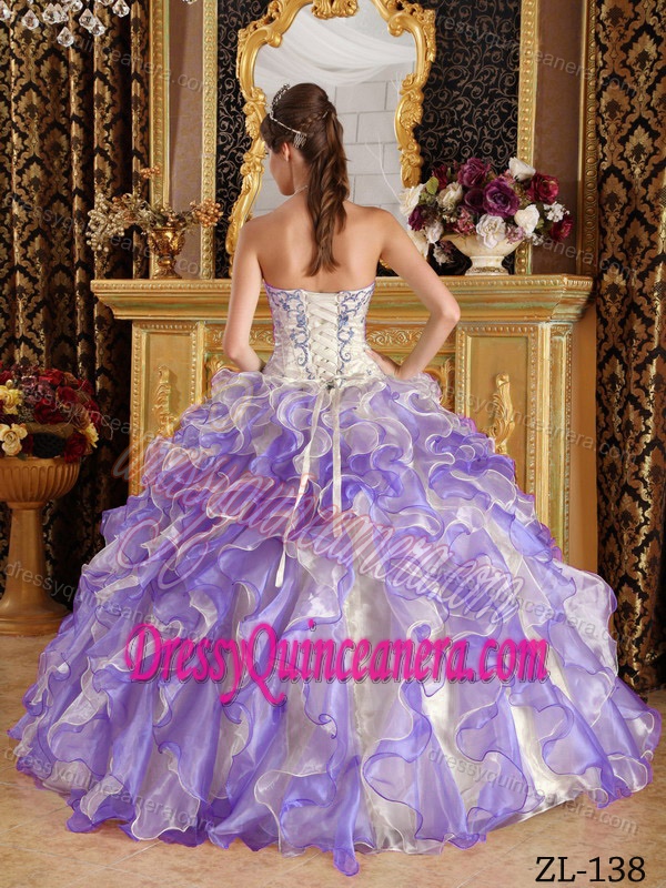 Elegant Sweetheart Organza Quinceanera Dresses with Appliques in Purple