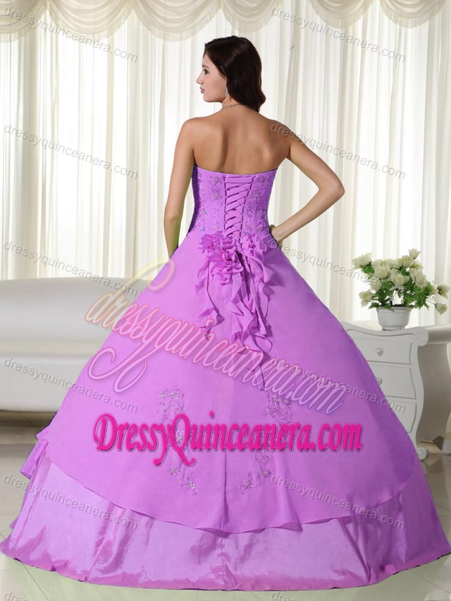 Beautiful Lavender Sweetheart Beaded Quinceanera Dress on Wholesale Price
