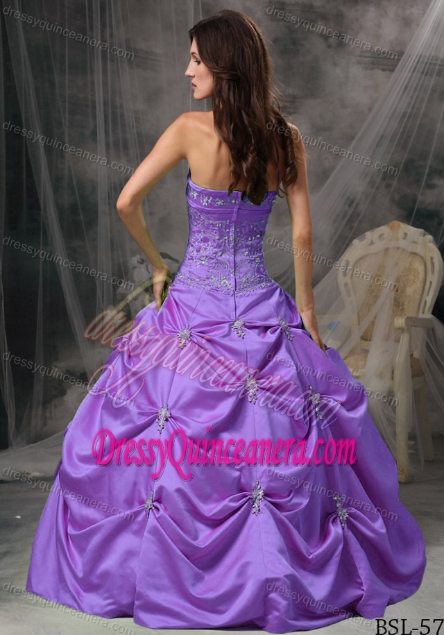 Zipper-up Beaded Floor-length Luxurious Quinces Dresses Lavender