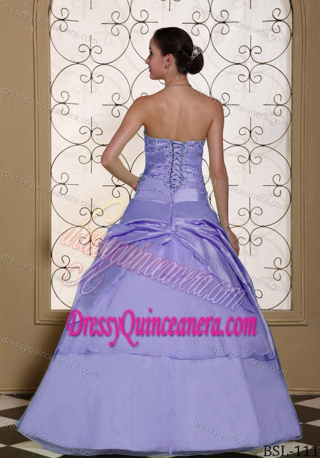 Gorgeous Ruched and Beaded Long Quinceanera Gown Dresses in Lilac