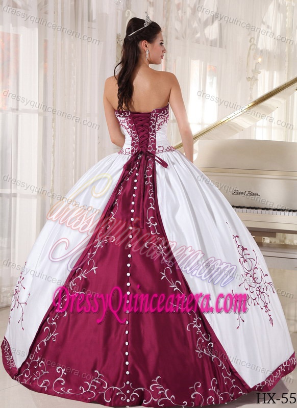 Strapless Floor-length Satin Charming Quinceaneras Dress in White