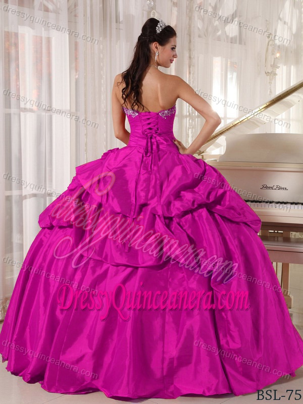 Romantic Fuchsia Taffeta Long Quinceanera Gown Dresses with Beading