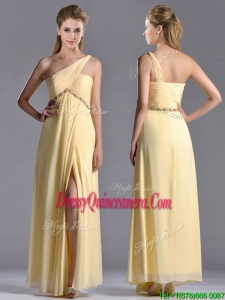 Exquisite One Shoulder Yellow Beautiful Dama Dress with Beading and High Slit