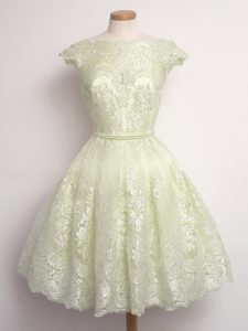 Sophisticated Light Yellow Cap Sleeves Lace Knee Length Court Dresses for Sweet 16