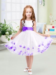 Hot Selling Knee Length Zipper Girls Pageant Dresses White for Wedding Party with Appliques and Belt