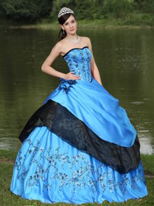 Aqua Blue Strapless Ball Gown Appliqued Taffeta Quinceanera Dresses with Flowers