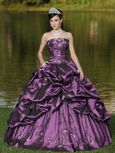 Popular Strapless Beaded Taffeta Plus Size Quinceanera Gown in Purple