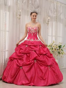 White Appliques Ball Gown Sweetheart Taffeta Coral Red Quinceanera Dress