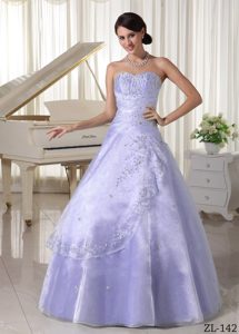 Clearance Princess Sweetheart Lilac Sweet 16 Dresses with Beadings and Appliques